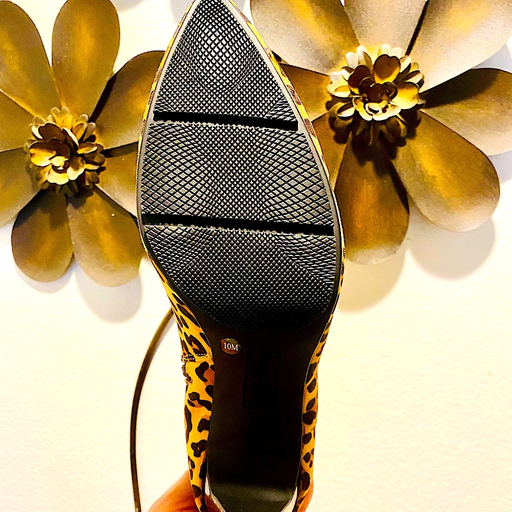 Leopard booties 👢👢🐆🐆 - Picture 3 of 4